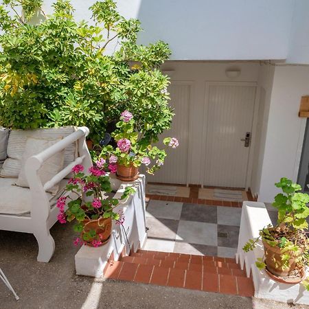 Odyssey Suites Poros Town Номер фото