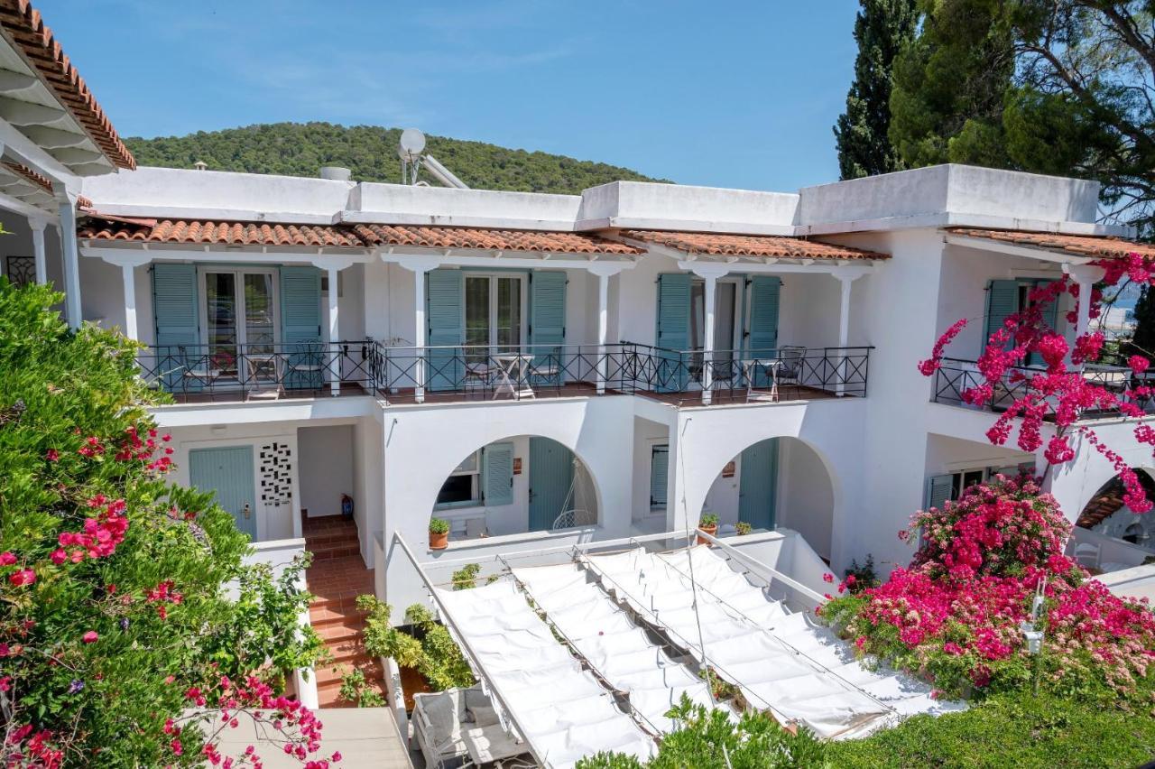 Odyssey Suites Poros Town Екстер'єр фото