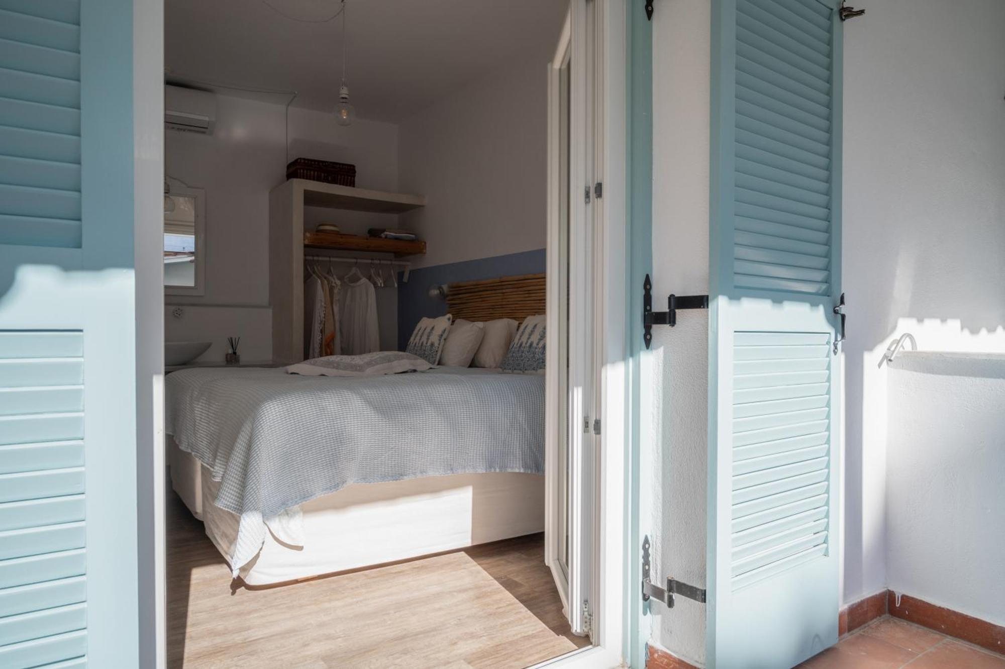 Odyssey Suites Poros Town Екстер'єр фото