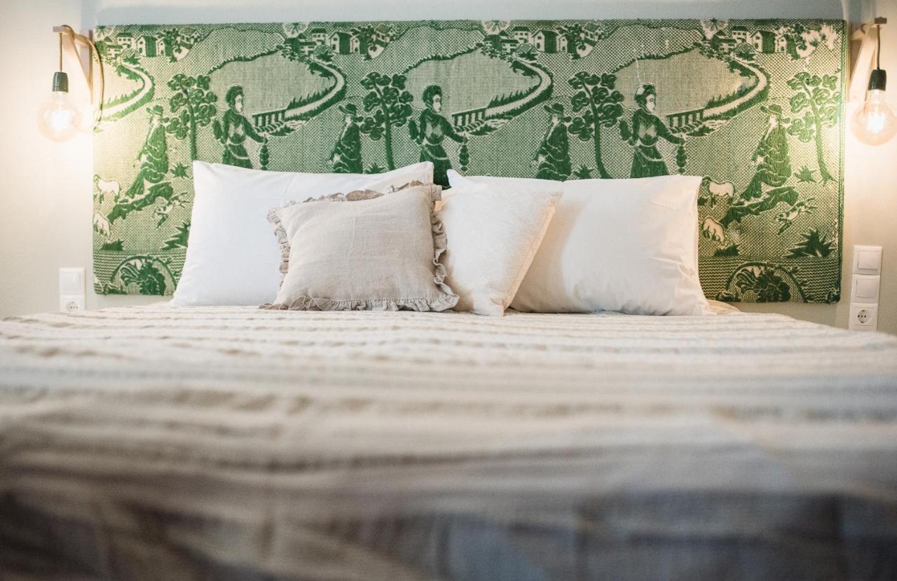 Odyssey Suites Poros Town Екстер'єр фото